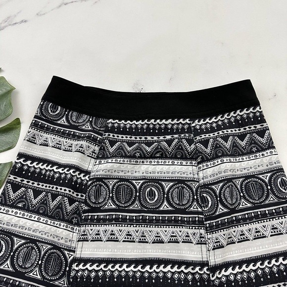 Rip Skirt Womens Wrap Size XS Black Gray Tropical Surfboard Stripe Print Short - Picture 7 of 9